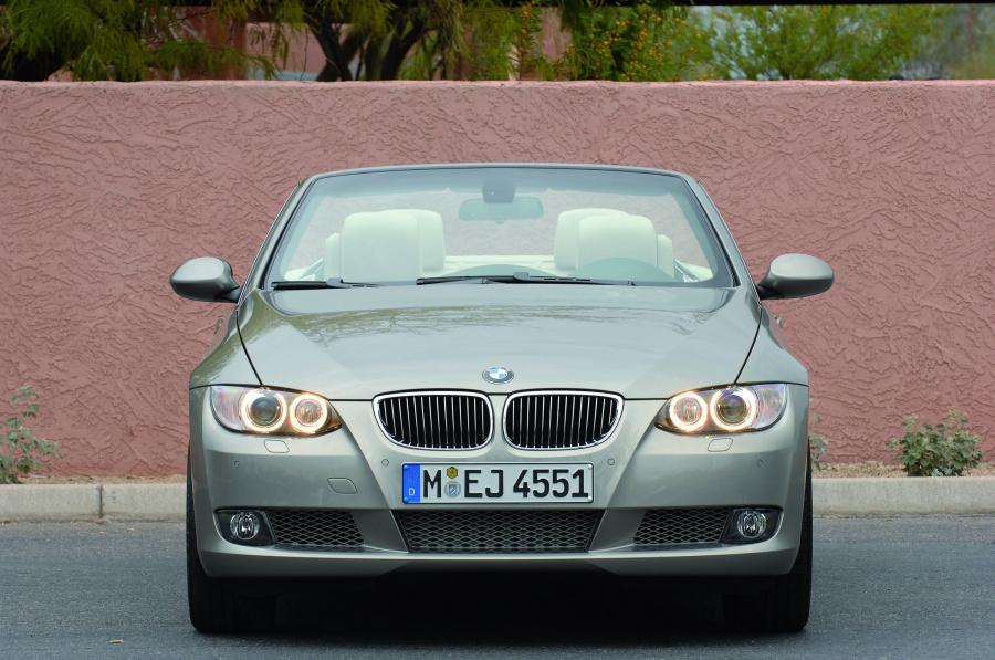  BMW 3-Series Convertible 2007 года  (фото 109 из 239)